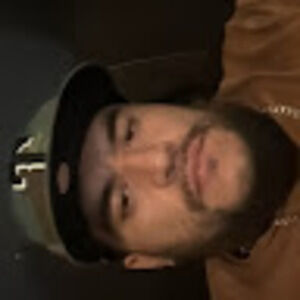 Meet your Posher, Carlos